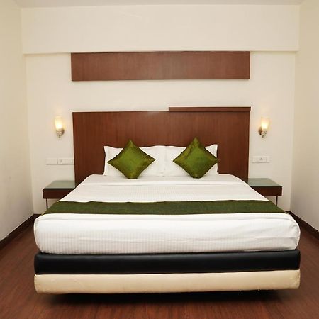 Oyster Suites Hyderabad Ngoại thất bức ảnh