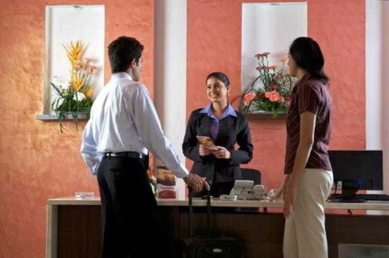 Oyster Suites Hyderabad Ngoại thất bức ảnh