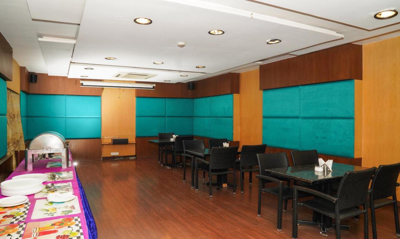 Oyster Suites Hyderabad Ngoại thất bức ảnh