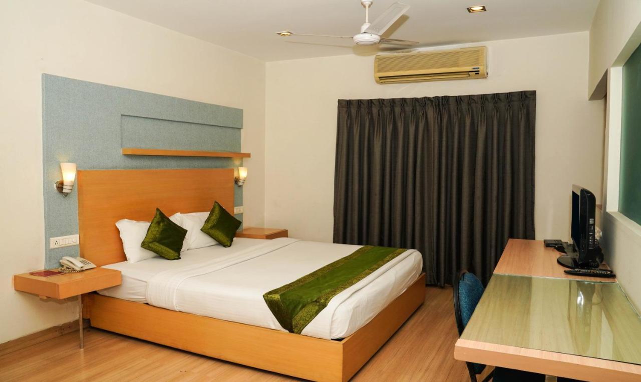 Oyster Suites Hyderabad Ngoại thất bức ảnh